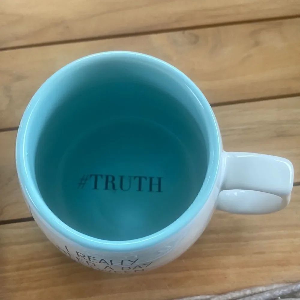 Chunky Graphic Mug    - Picture 3 of 4